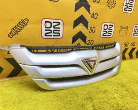 Решетка радиатора TOYOTA