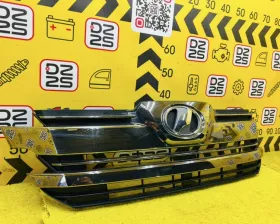 Решетка радиатора Toyota