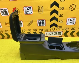 Бардачок между сиденьями TOYOTA