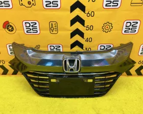 Решетка радиатора Honda