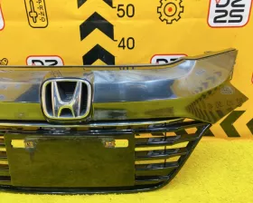 Решетка радиатора Honda