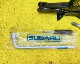 Поддомкратник/ домкрат SUBARU