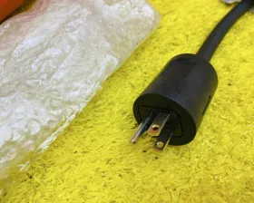 Зарядное устройство Toyota
