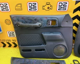 Обшивка дверей TOYOTA