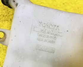 Бачок стеклоомывателя TOYOTA