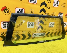 Стекло двери багажника Toyota
