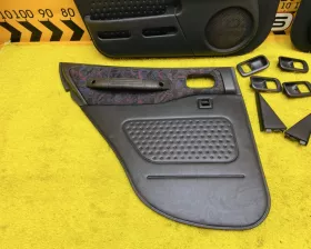 Обшивка дверей TOYOTA