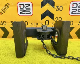 Крепление запасного колеса Toyota