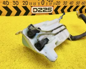 Бачок стеклоомывателя TOYOTA