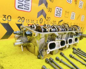Головка блока цилиндров TOYOTA