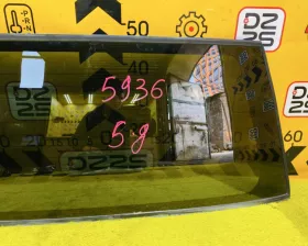 Стекло двери багажника Toyota