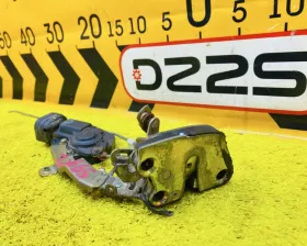 Замок двери Toyota