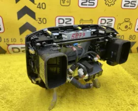 Магнитофон Toyota