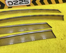 Ветровик на дверь Mazda