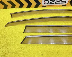 Ветровик на дверь Mazda