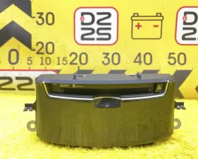Магнитофон Toyota