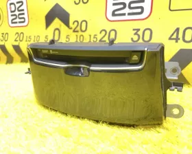 Магнитофон Toyota