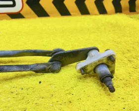 Механизм стеклоочистителя Toyota