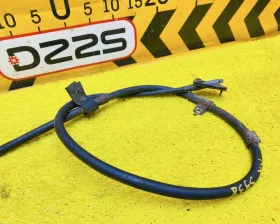 Тросик ручника Toyota