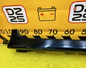 Накладка на порог Toyota