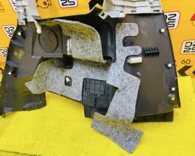Обшивка багажника Toyota