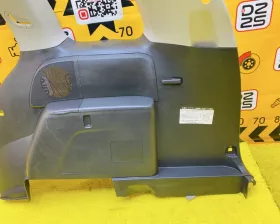 Обшивка багажника Toyota