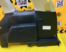 Обшивка багажника Toyota