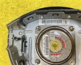 Подушка безопасности водителя Nissan