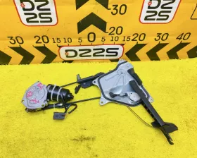 Доводчик двери Toyota