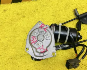 Доводчик двери Toyota