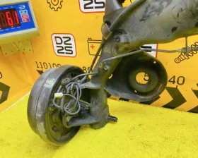 Задняя балка Toyota