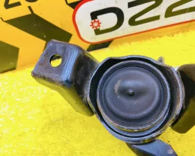 Подушка двигателя Toyota