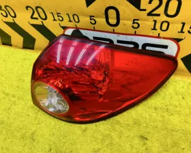 Стоп-сигнал Nissan