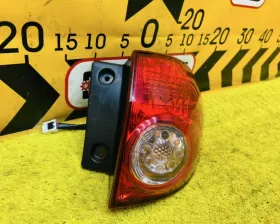 Стоп-сигнал Nissan