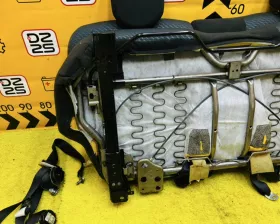 Сидение Nissan
