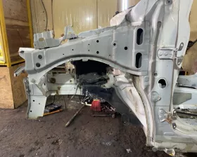 Лонжерон Nissan