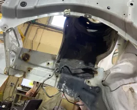 Лонжерон Nissan