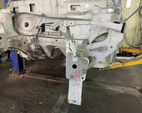Лонжерон Nissan