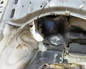 Лонжерон Nissan