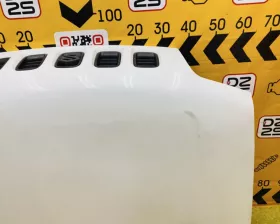 Капот Suzuki