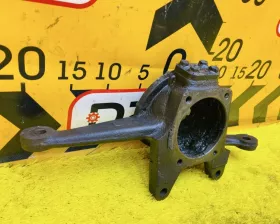 Поворотный кулак Toyota