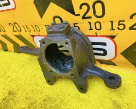 Поворотный кулак Toyota