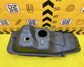 Топливный бак Toyota