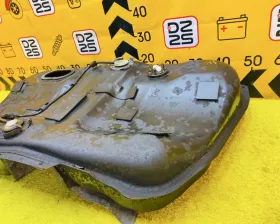 Топливный бак Toyota