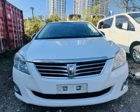 Решетка радиатора Toyota