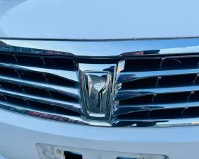 Решетка радиатора Toyota