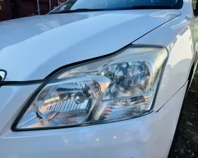 Фара Toyota