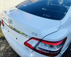 Крышка багажника Toyota