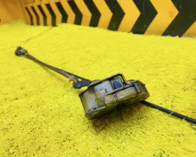 Замок двери Nissan