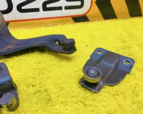Ролик раздвижной двери Nissan